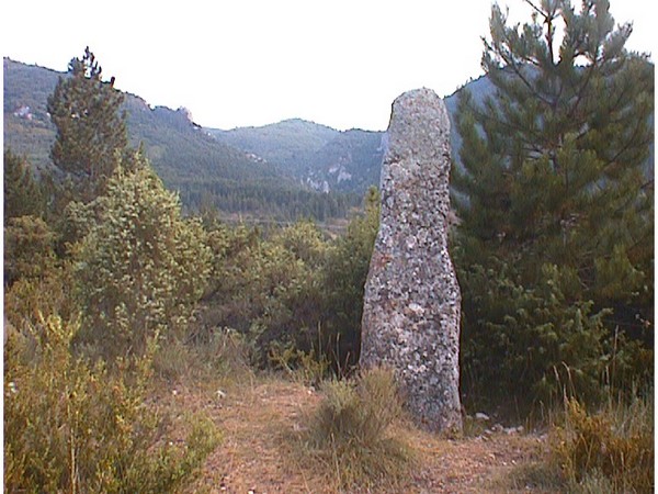 Menhir Peyrolles